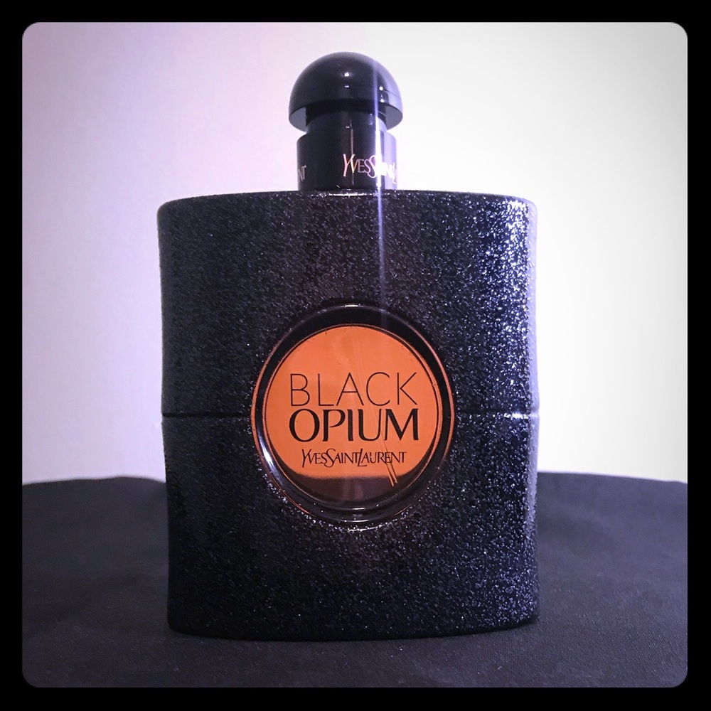 NEW WOMENS YVES BLACK OPIUM.